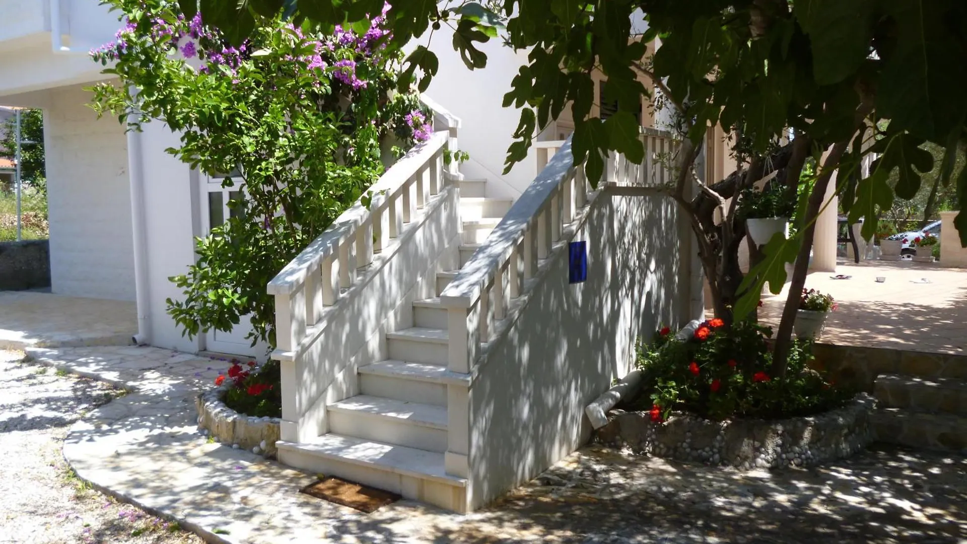 Apartments Suzana Zdrelac