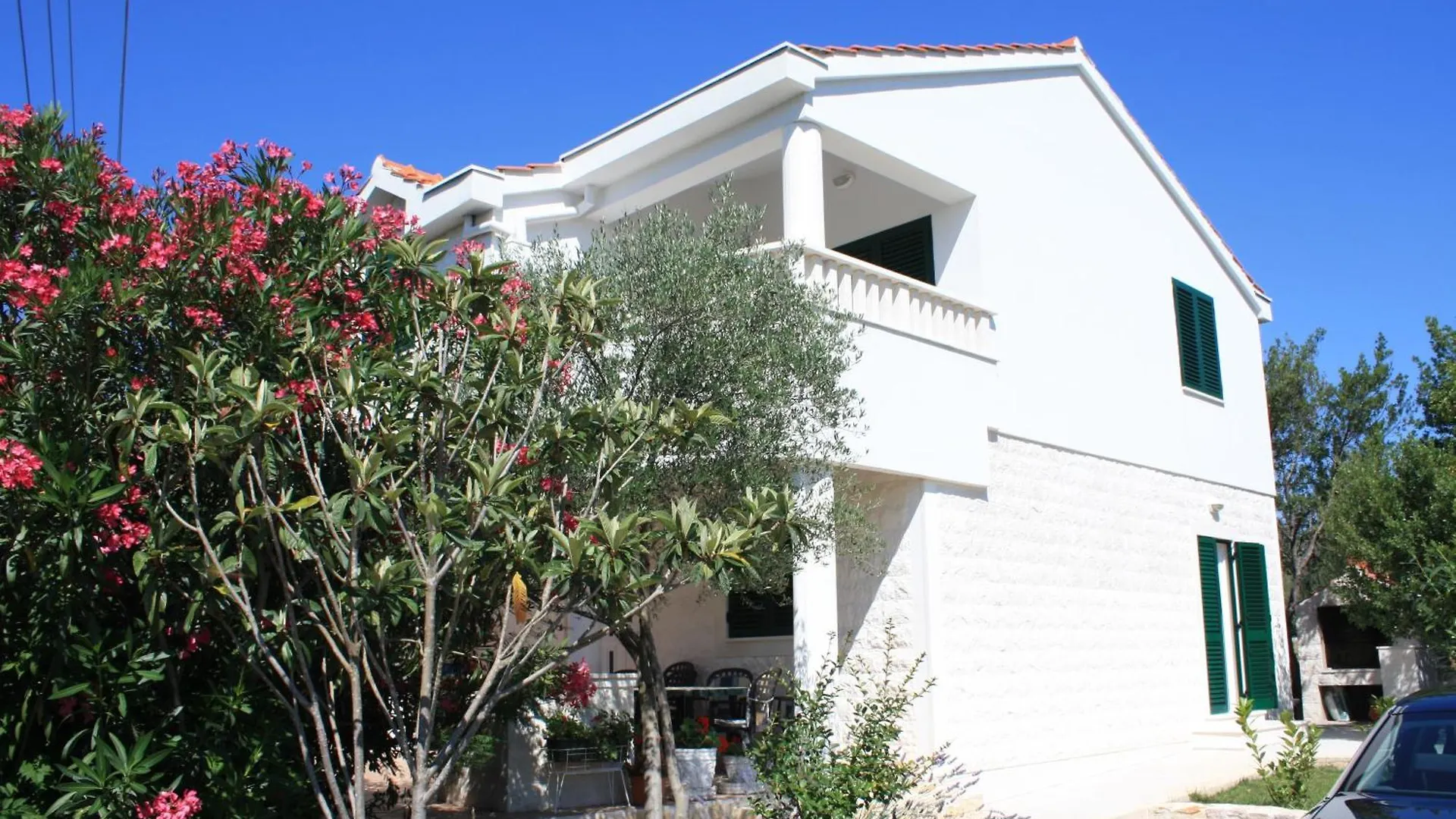 Apartments Suzana Zdrelac 0*,